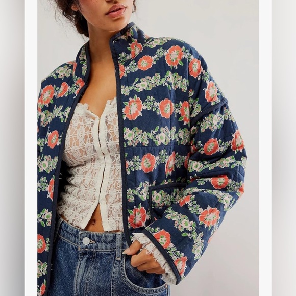 Oulivey Jackets & Blazers - NEW Quilted Cropped Lightweight Cardigan Floral Print Puffy Jacket Pockets XL